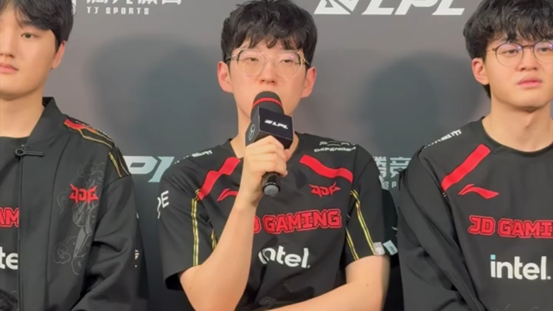 Scout迎来二十赛季高光表现，热火球迷沸腾！